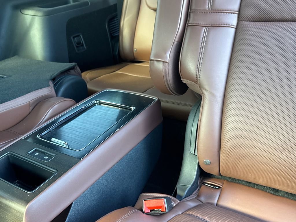 Used 2025 Lincoln Aviator Reserve w/ Equipment Group 201A AWD/4WD image 12