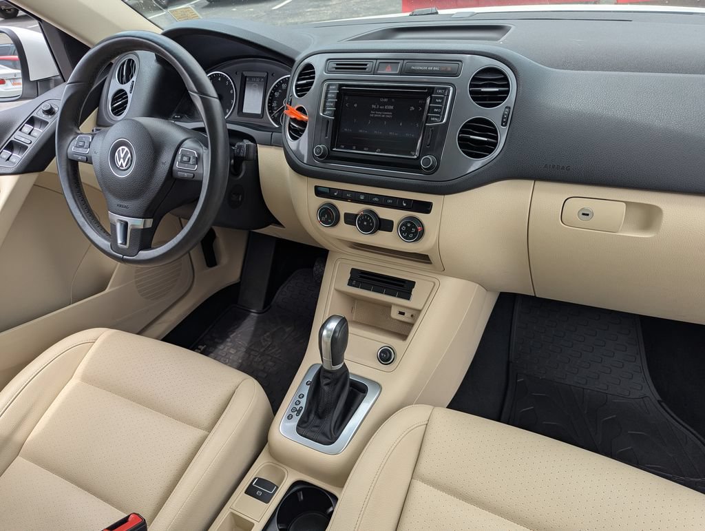 Used 2016 Volkswagen Tiguan SE FWD image 34