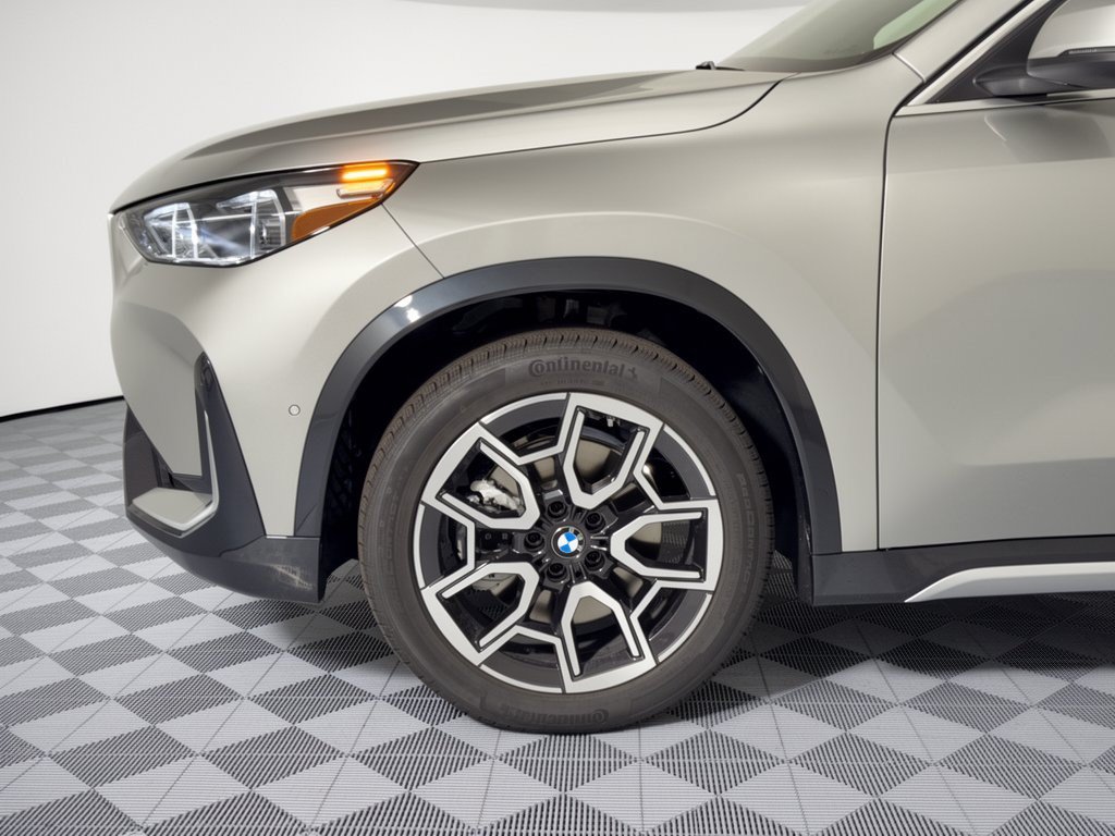 New 2027 BMW X1 xDrive28i AWD/4WD image 13