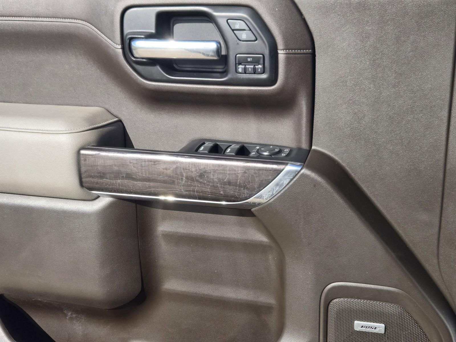 Used 2022 Chevrolet Silverado 1500 LTZ w/ LTZ Premium Package image 24