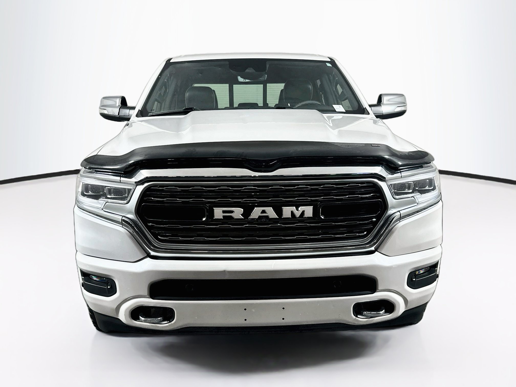 Used 2019 RAM 1500 Limited RWD image 2
