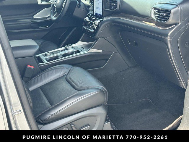 Used 2022 Ford Explorer Platinum w/ Equipment Group 601A AWD/4WD image 13