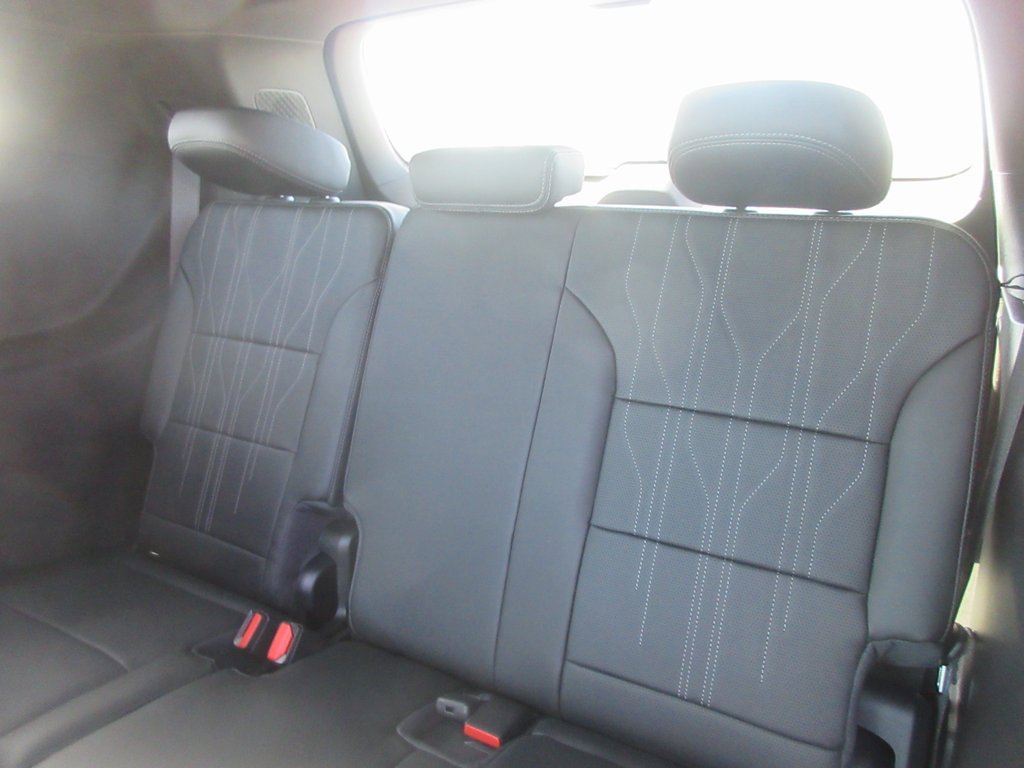 New 2026 Buick Enclave Avenir image 15