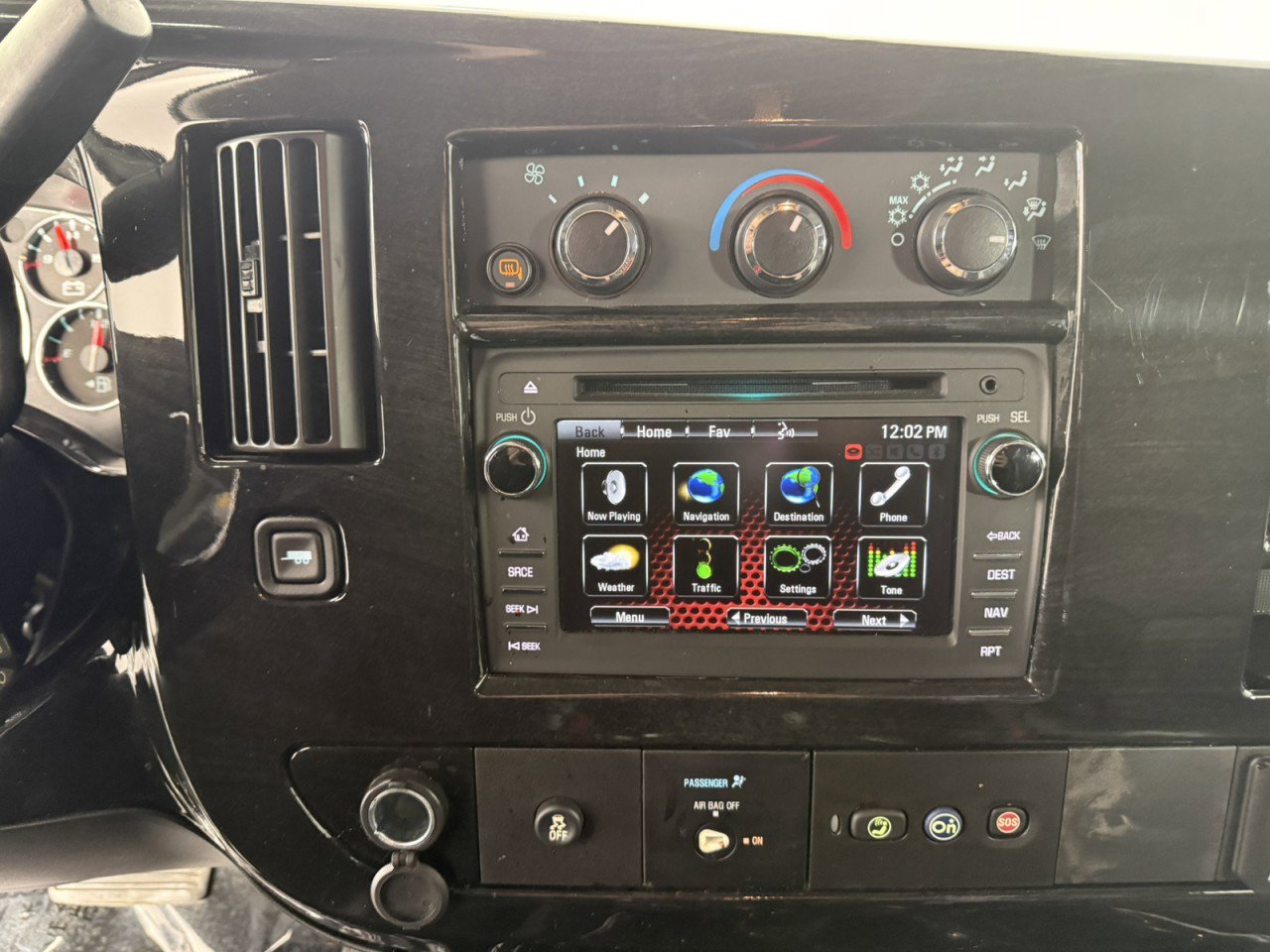 Used 2018 GMC Savana 2500 w/ Enhanced Convenience Package RWD image 26