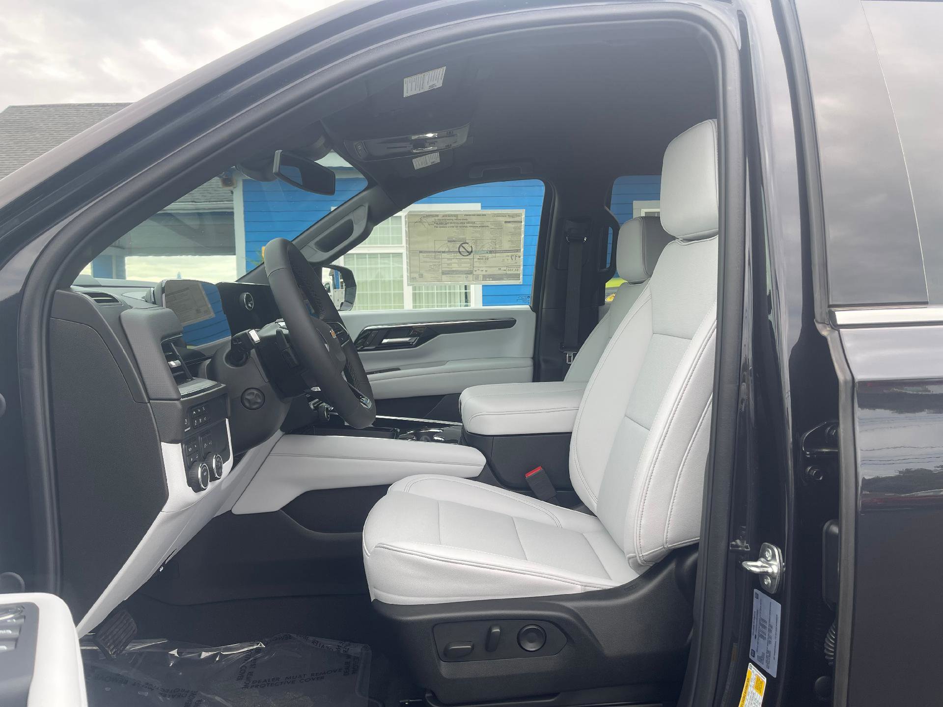 New 2025 Chevrolet Tahoe Premier image 4