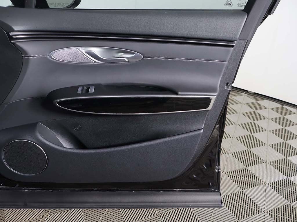 Used 2025 Genesis GV70 2.5T image 22