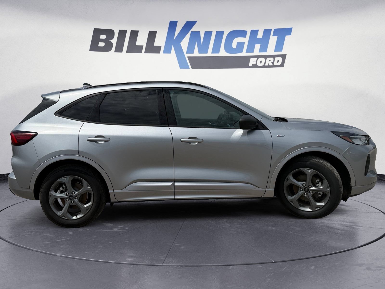 Used 2024 Ford Escape ST-Line w/ Tech Pack #1 FWD image 6