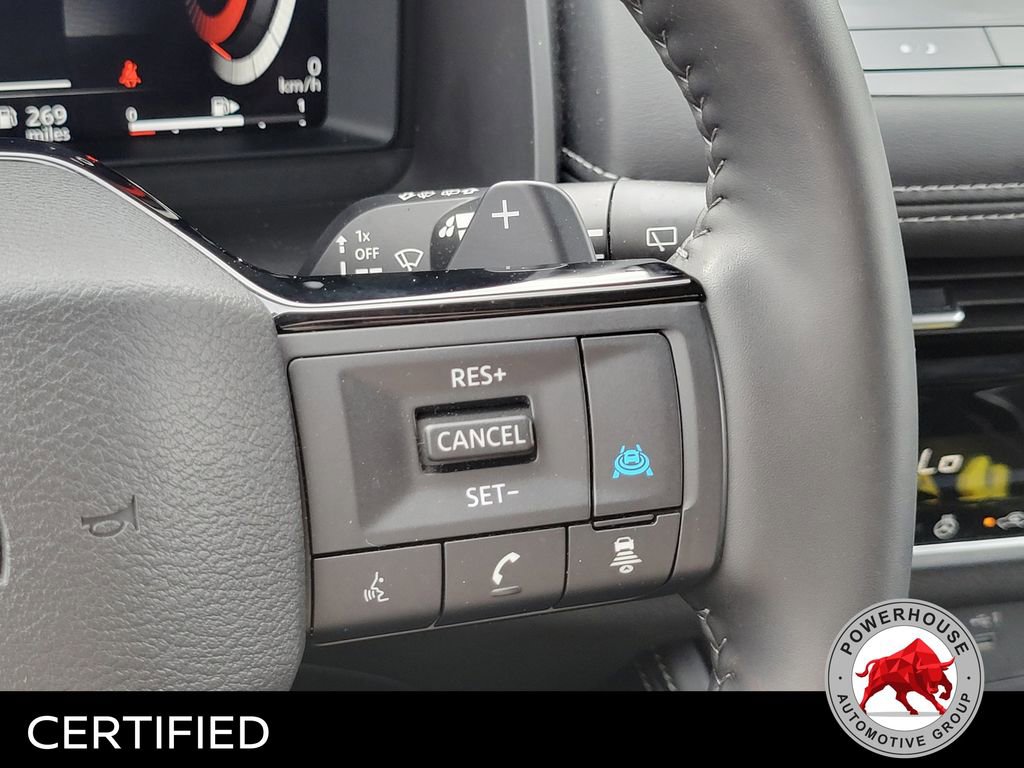 Used 2025 Nissan Rogue Platinum image 31