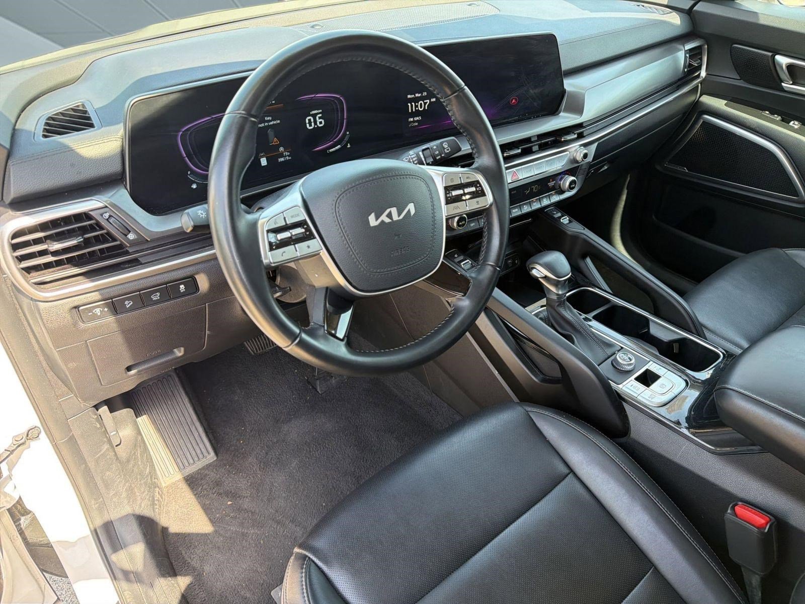 Used 2025 Kia Telluride S image 4