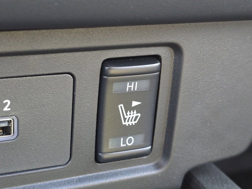 New 2026 Nissan Frontier SV image 4