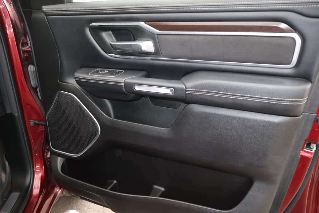 Used 2022 RAM 1500 Laramie AWD/4WD image 46