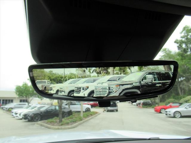 New 2026 Cadillac Escalade Luxury w/ LPO, Radiant Package AWD/4WD image 28