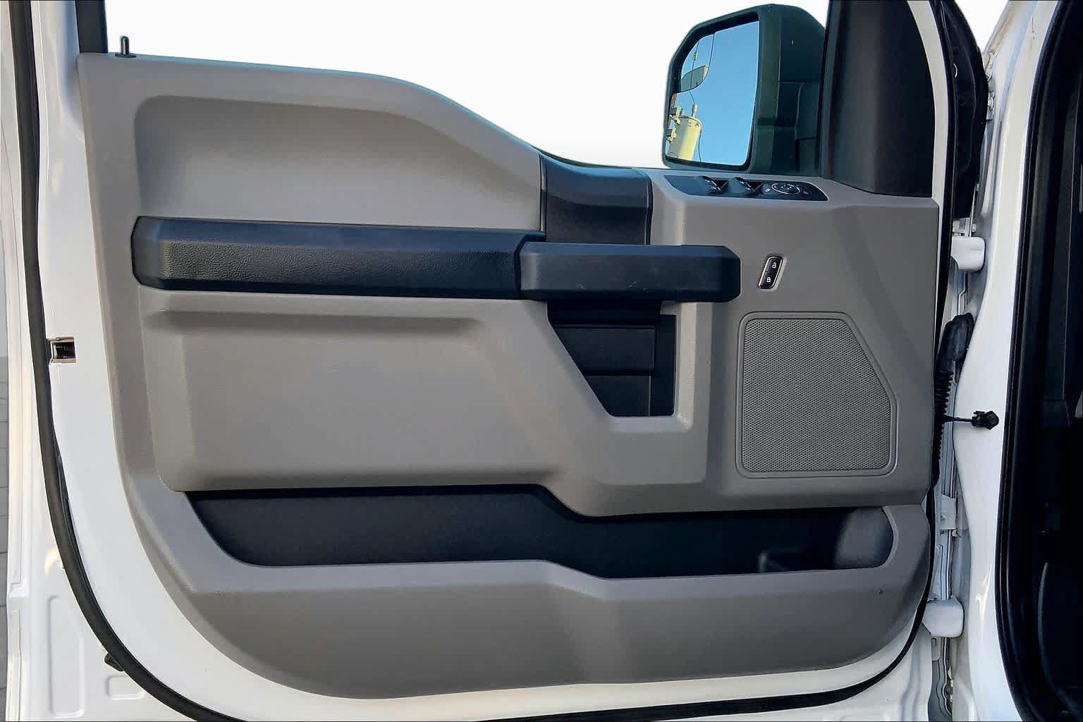 Used 2019 Ford F150 XL w/ Equipment Group 101A Mid RWD image 22