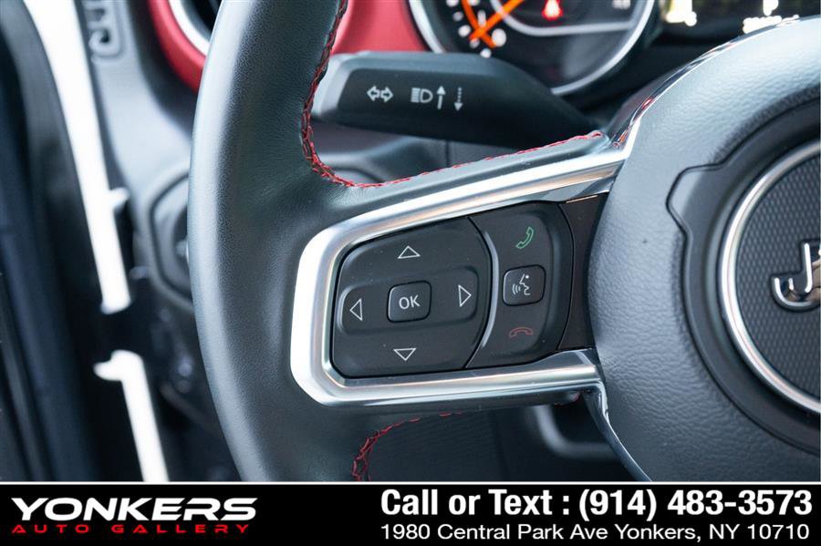 Used 2023 Jeep Wrangler Unlimited Rubicon w/ Safety Group AWD/4WD image 33