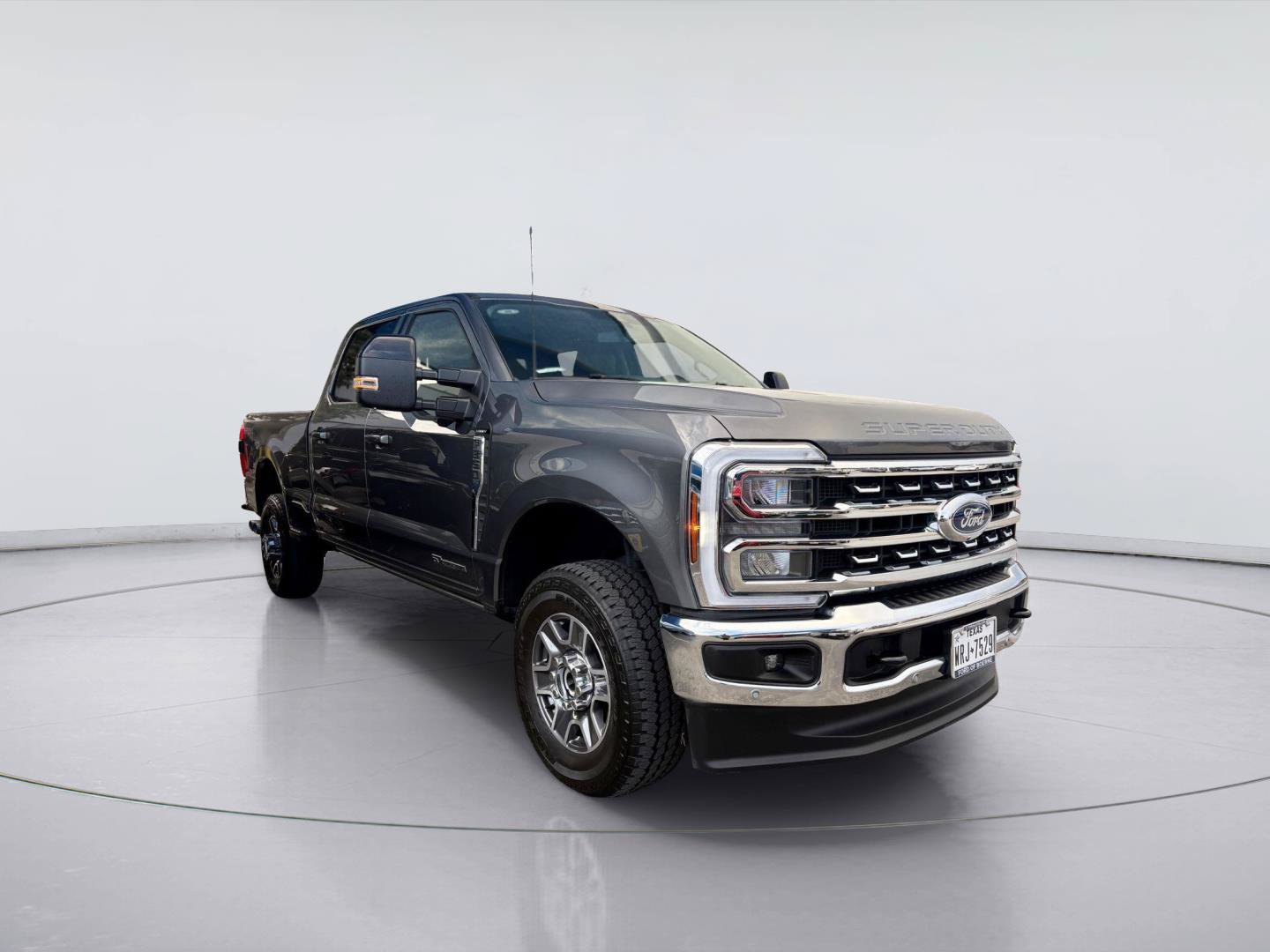 Used 2025 Ford F350 Lariat w/ Lariat Ultimate Package AWD/4WD image 1