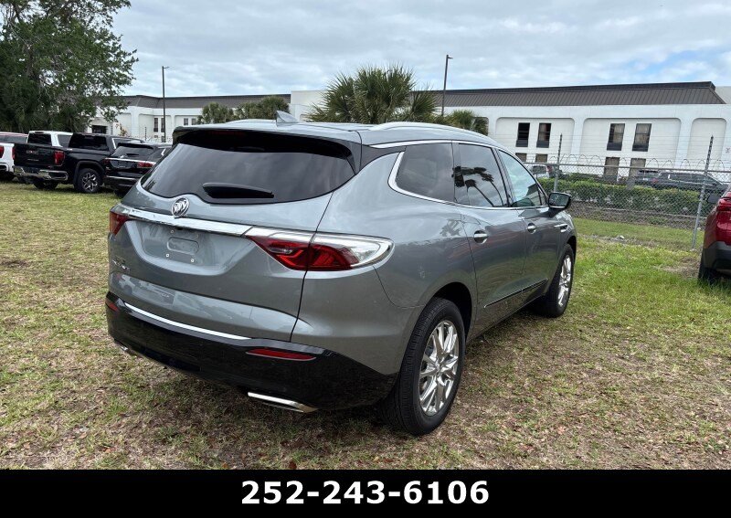 Used 2023 Buick Enclave Essence w/ Experience Buick Package image 5