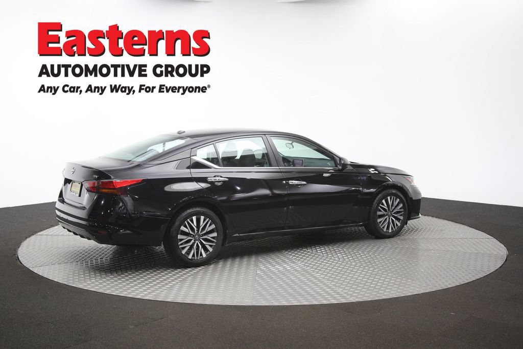 Used 2024 Nissan Altima 2.5 SV FWD image 42