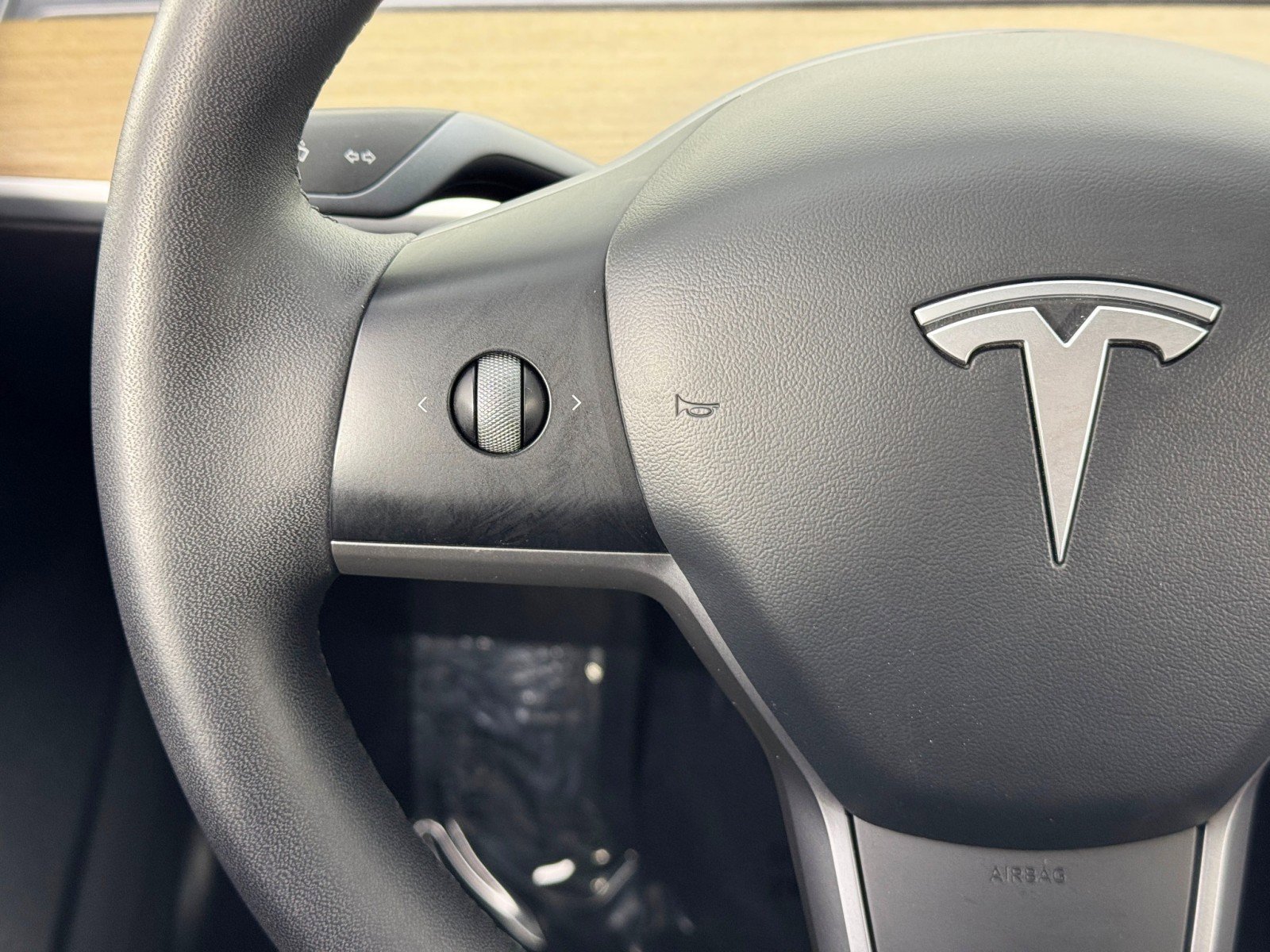 Used 2021 Tesla Model 3 Standard Range Plus image 19