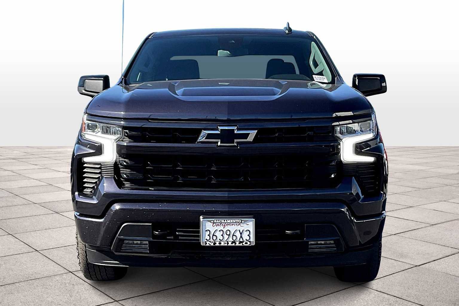 Used 2023 Chevrolet Silverado 1500 RST image 3