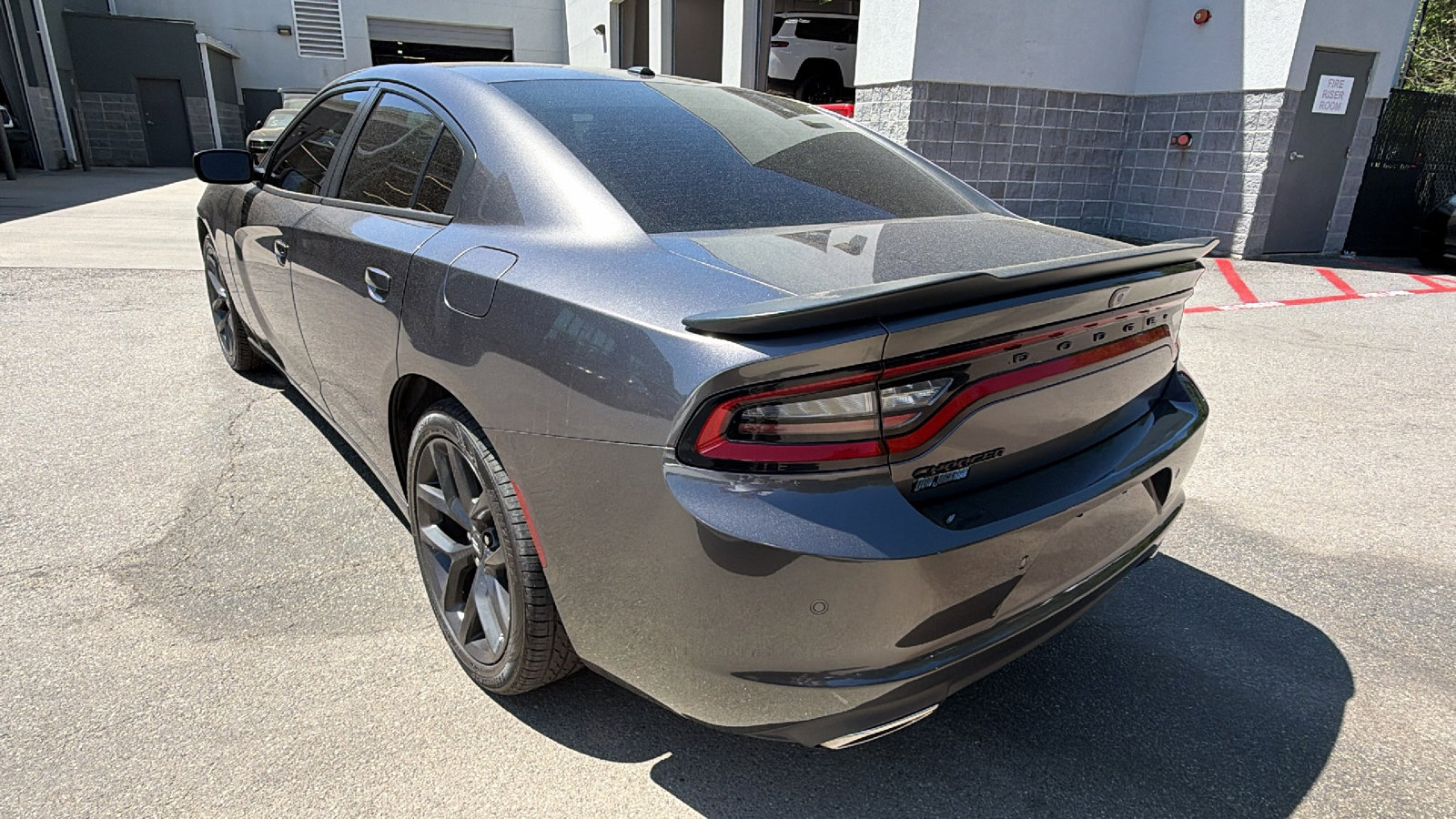Used 2022 Dodge Charger SXT w/ Blacktop Package image 10