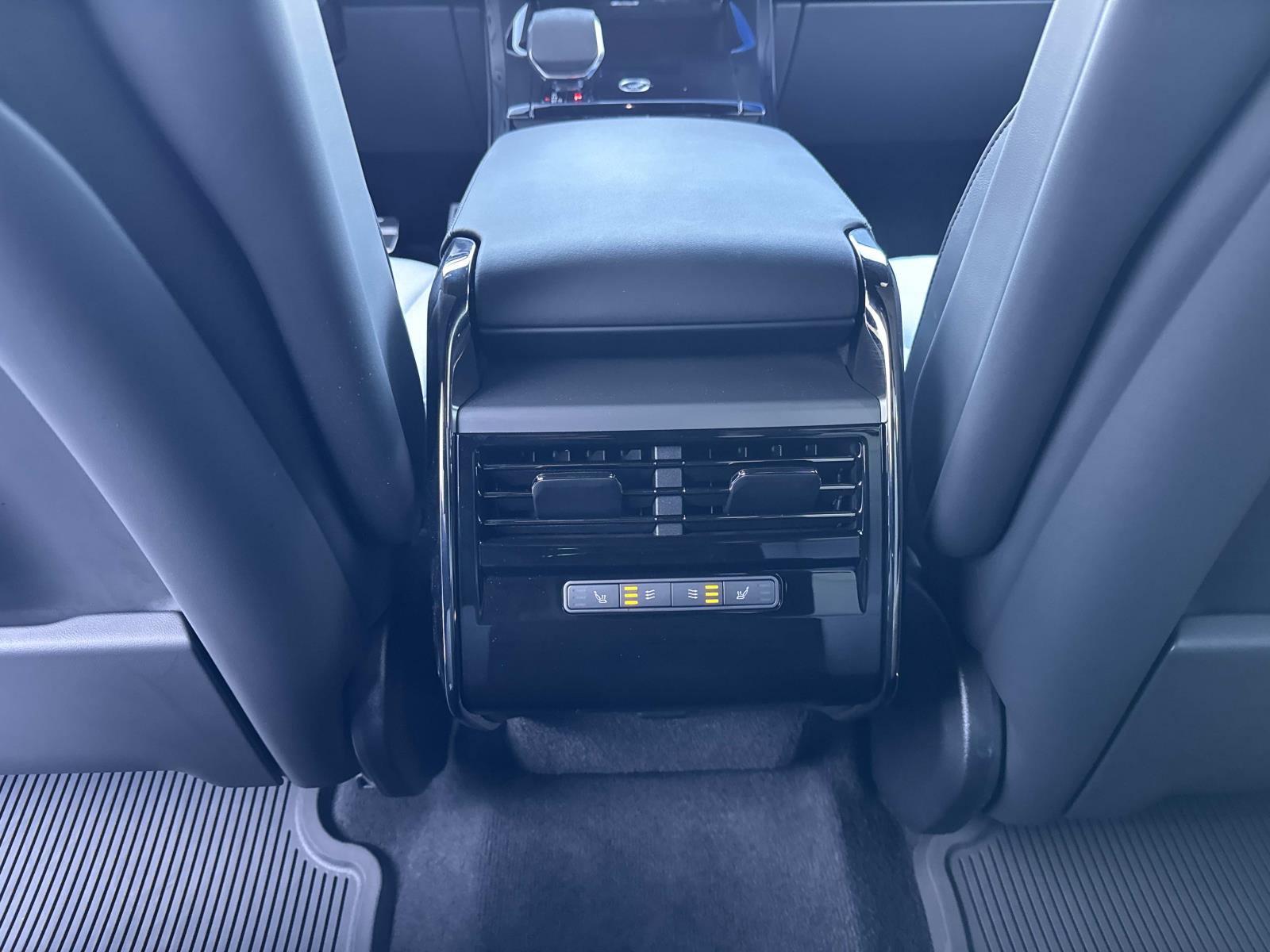 Certified 2025 Land Rover Range Rover Sport Dynamic SE image 17