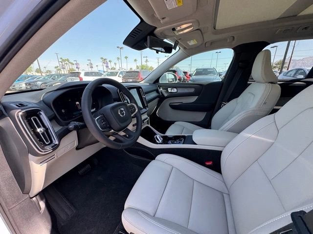 New 2025 Volvo XC40 B5 Ultra w/ Protection Package image 12