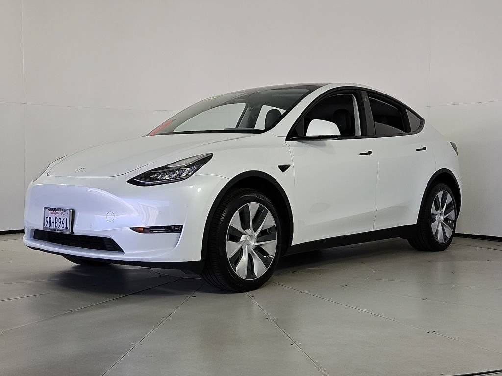 Used 2022 Tesla Model Y Long Range AWD/4WD image 2