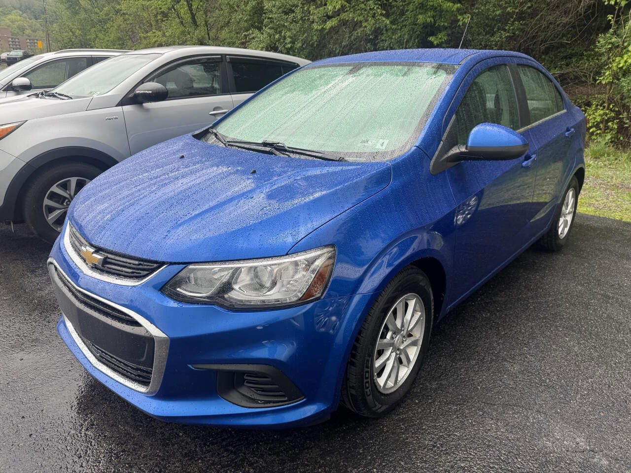 Used 2018 Chevrolet Sonic LT w/ Convenience Package FWD image 1