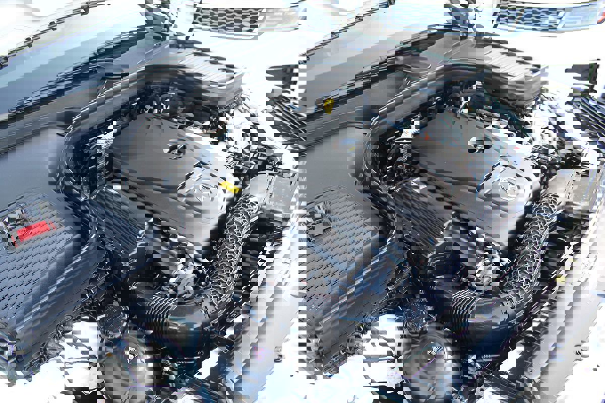 Used 2019 Mercedes-Benz GLC 300 4MATIC image 38