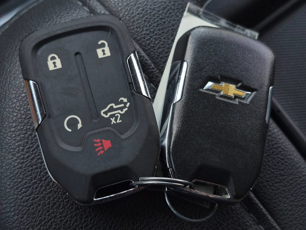 Used 2021 Chevrolet Silverado 1500 LTZ w/ Safety Package II AWD/4WD image 44
