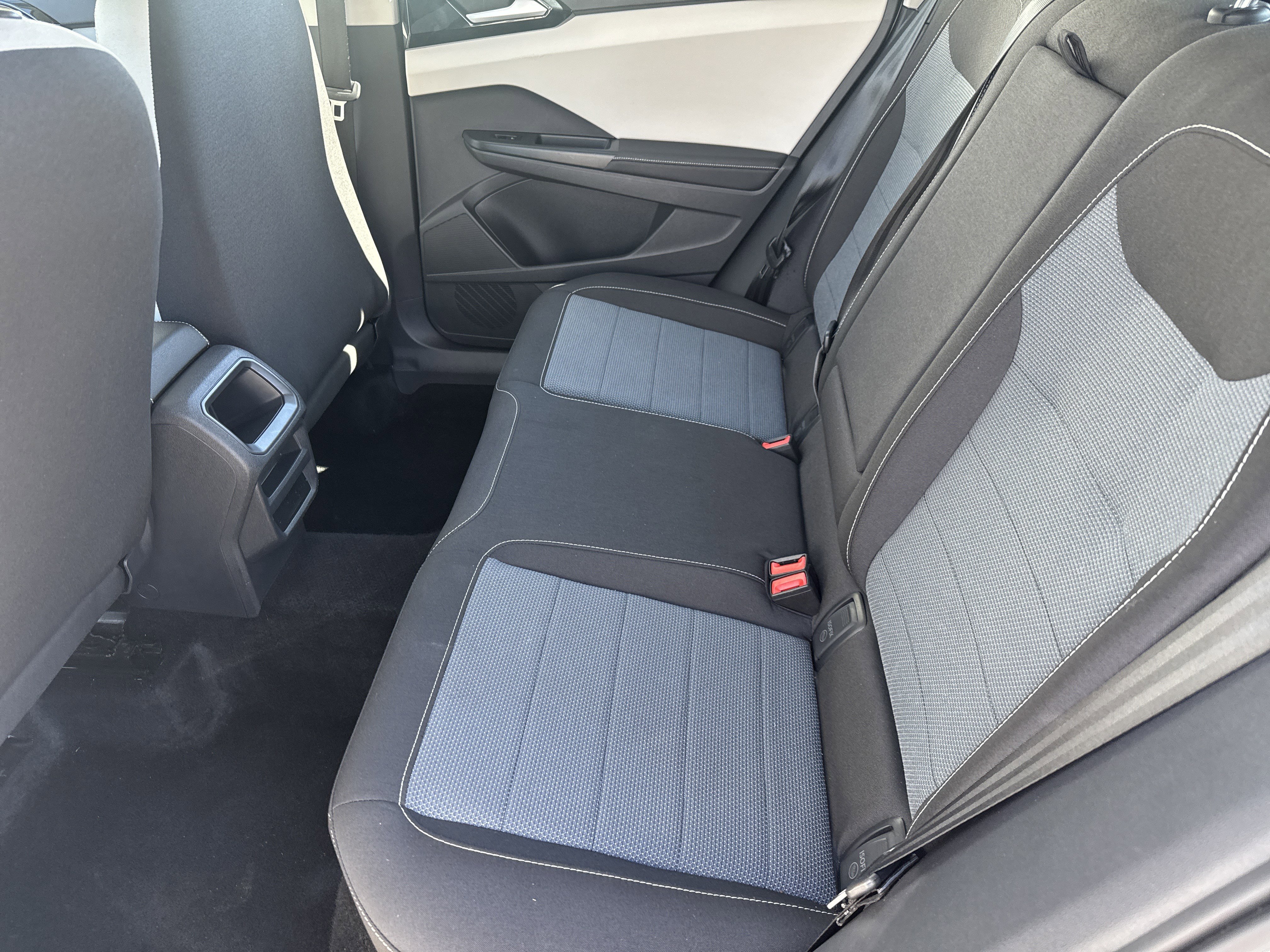 Certified 2025 Volkswagen Taos S image 6