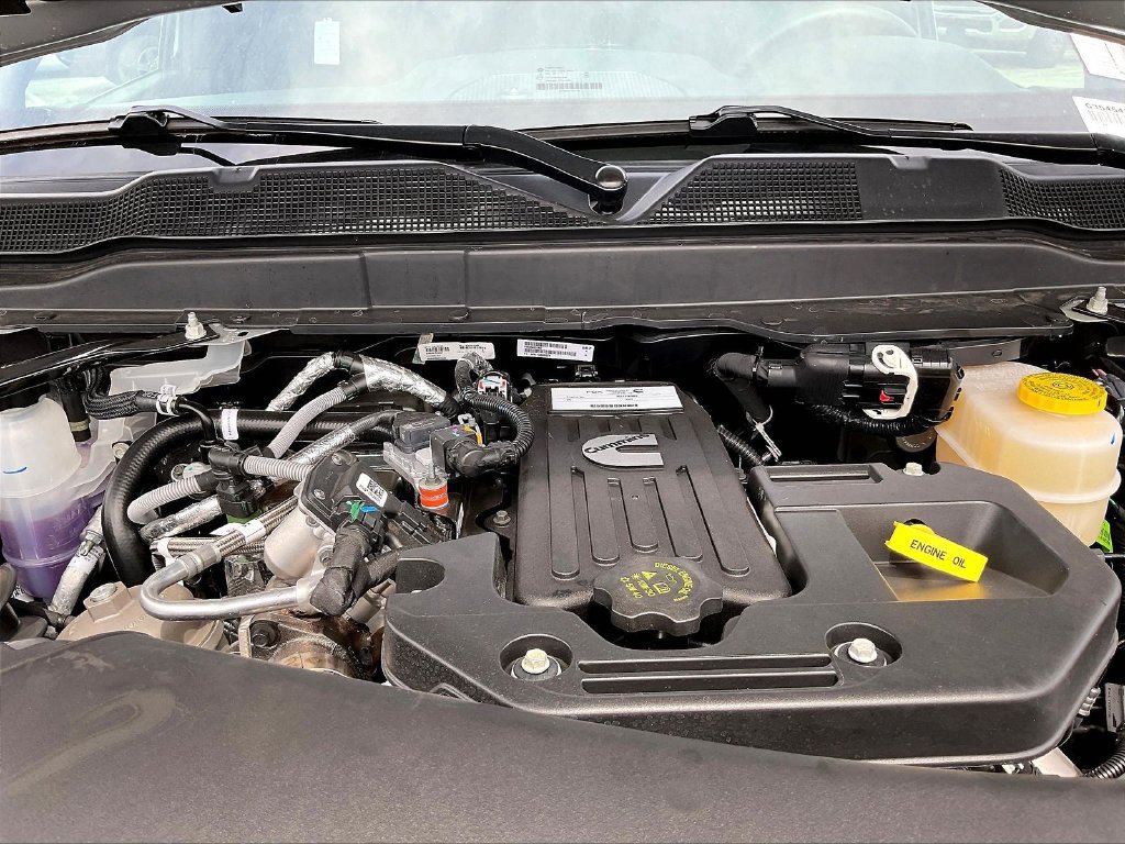 New 2026 RAM 3500 Tradesman AWD/4WD image 15