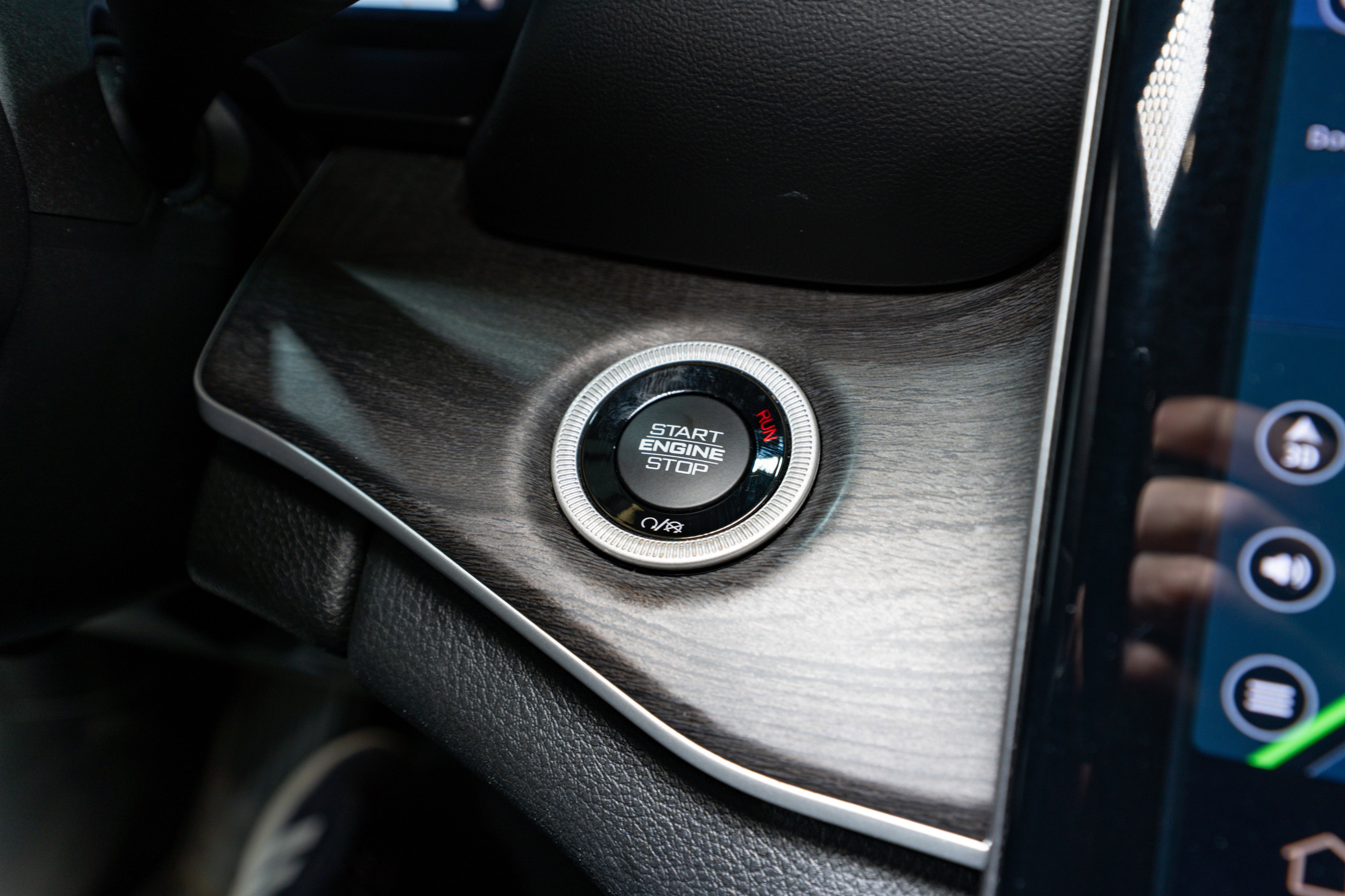 Used 2023 Jeep Grand Cherokee L Limited image 30