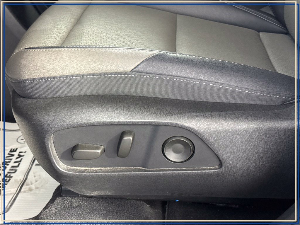 Certified 2025 Chevrolet Equinox LT w/ Convenience Package II AWD/4WD image 30
