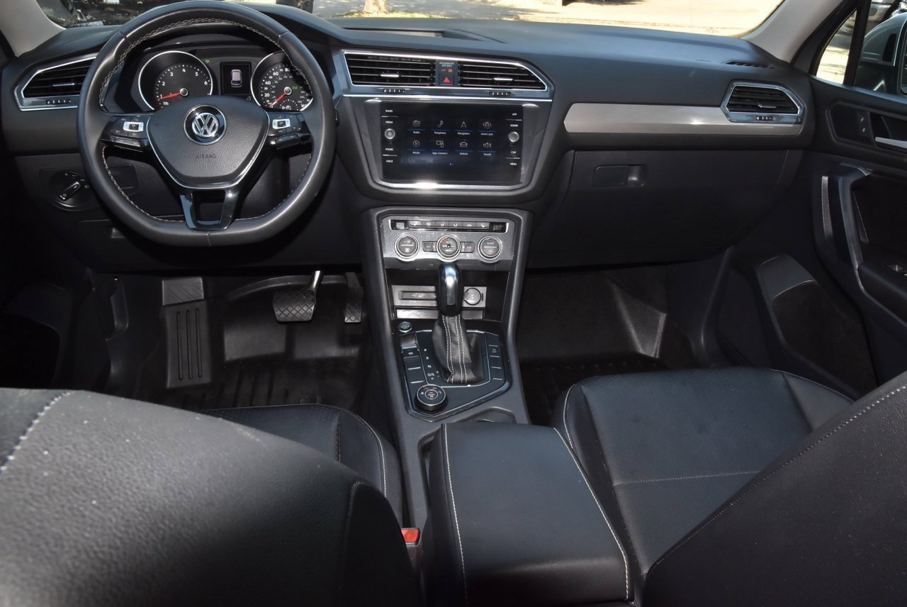 Used 2021 Volkswagen Tiguan SE AWD/4WD image 16