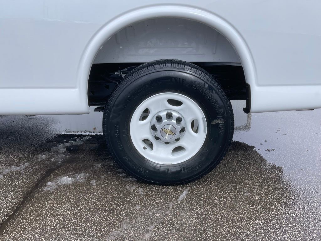 New 2025 Chevrolet Express 2500 w/ Driver Convenience Package image 23
