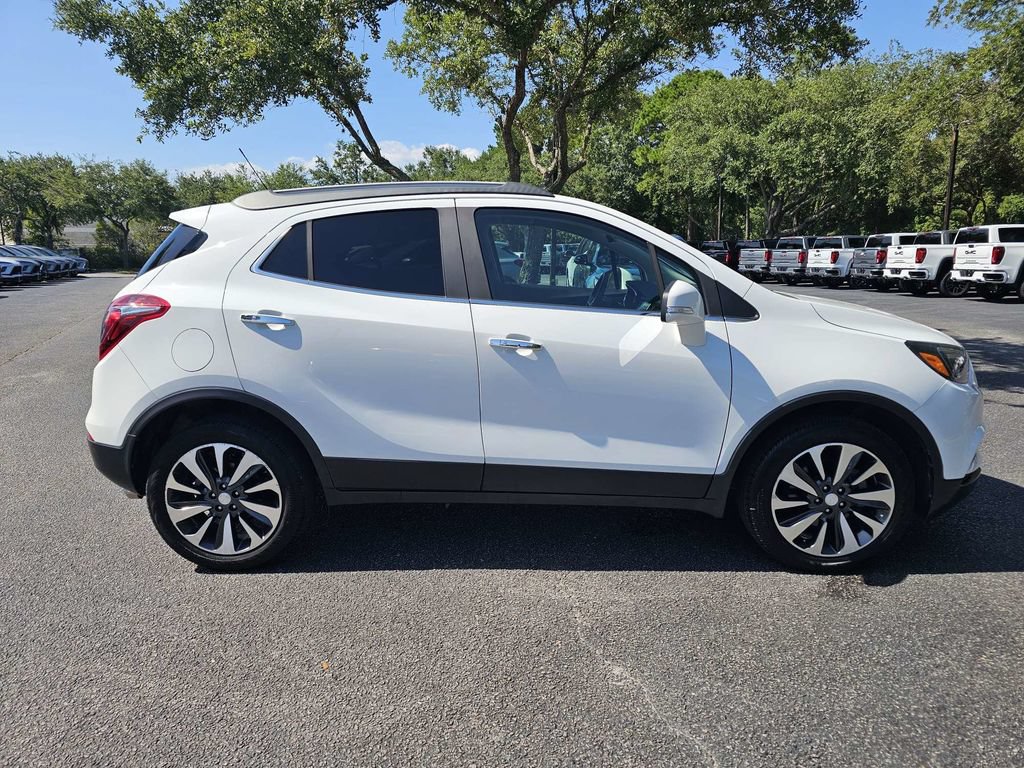 Used 2019 Buick Encore Essence w/ Safety Package II AWD/4WD image 3