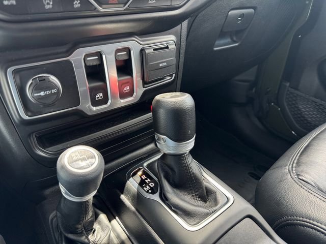 Used 2022 Jeep Wrangler Sport AWD/4WD image 24