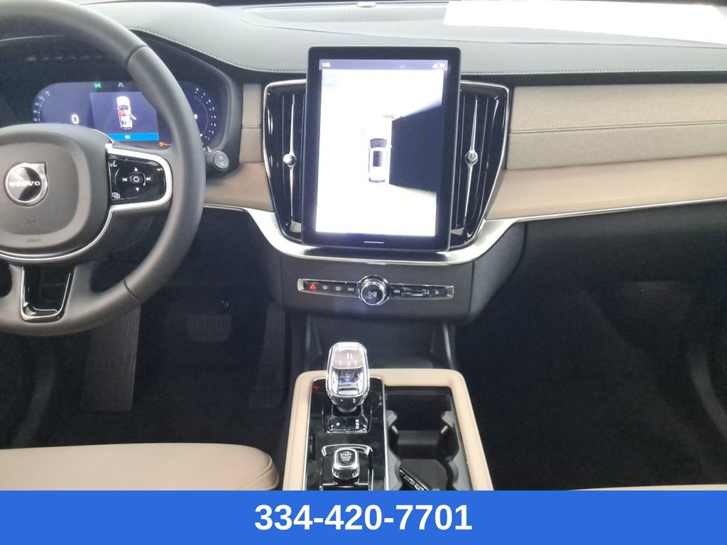 New 2026 Volvo XC90 B5 Plus image 13