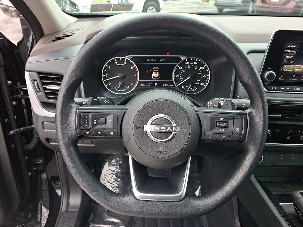Used 2023 Nissan Rogue S AWD/4WD image 18