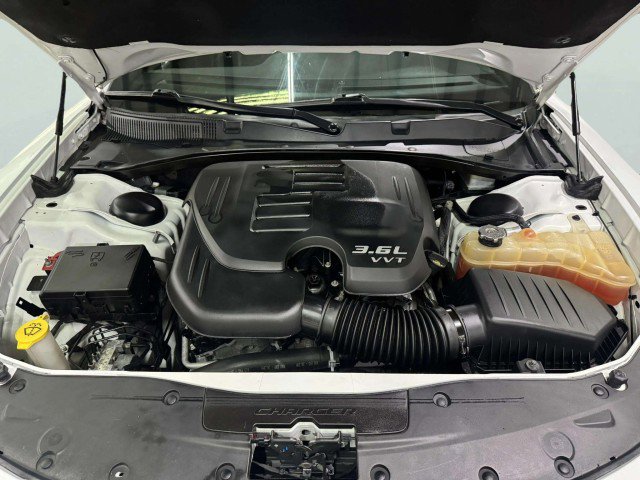 Used 2020 Dodge Charger SXT w/ Leather Interior Group image 43