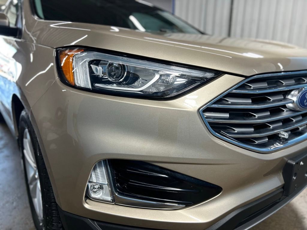 Used 2020 Ford Edge SEL w/ Convenience Package FWD image 2