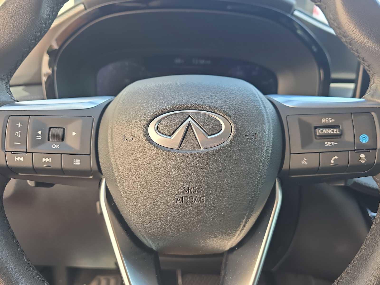 Certified 2025 INFINITI QX60 Luxe FWD image 21