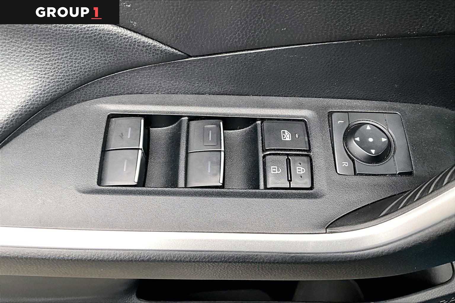 Used 2022 Toyota RAV4 SE w/ Convenience Package AWD/4WD image 36