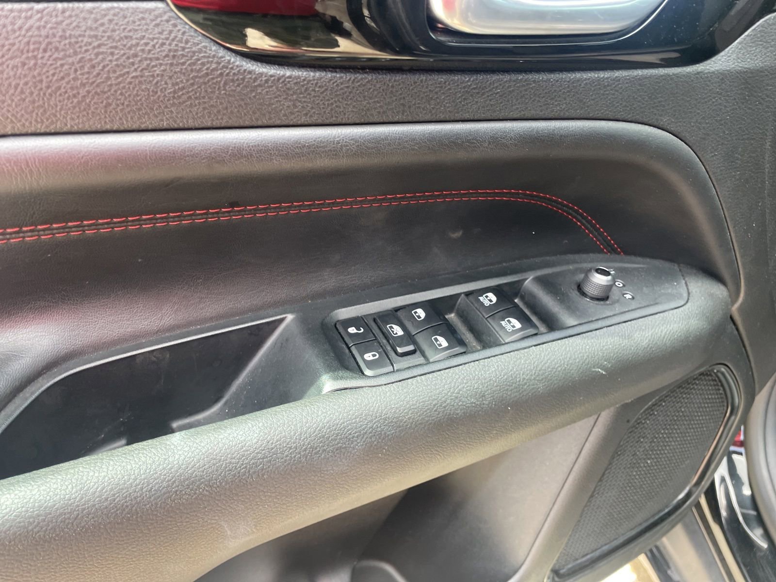 Used 2024 Jeep Compass Trailhawk AWD/4WD image 20