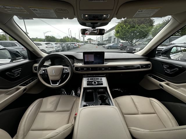 Certified 2023 Lincoln Aviator AWD w/ Premium Package image 3
