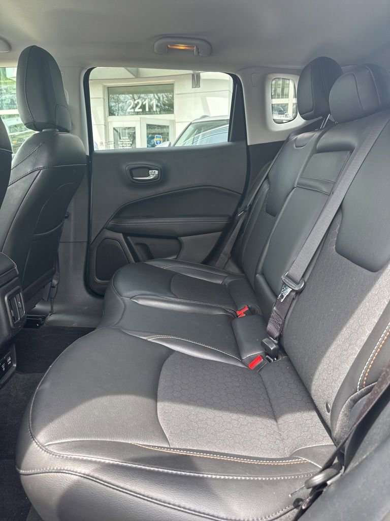 Used 2019 Jeep Compass Latitude AWD/4WD image 13