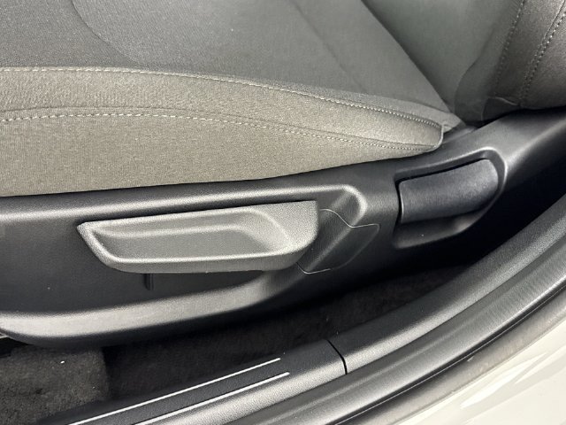 New 2026 Kia K4 FWD image 12