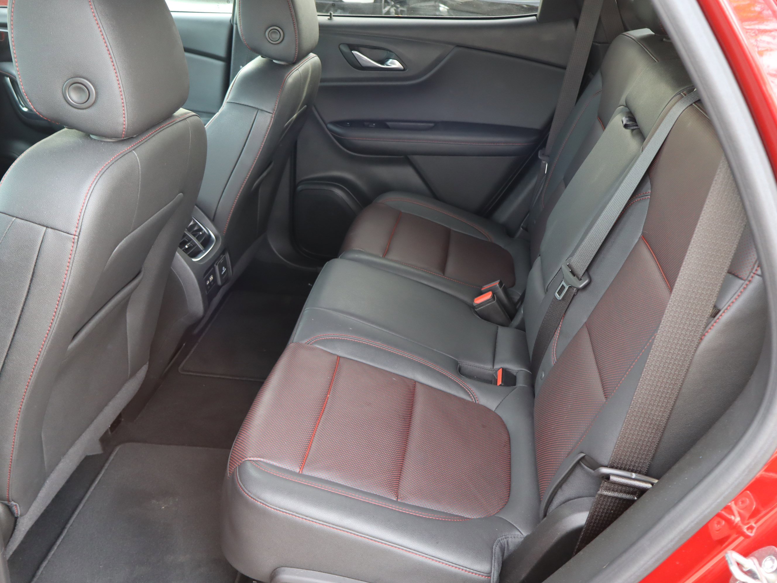 Used 2023 Chevrolet Blazer RS w/ Driver Confidence II Package image 32