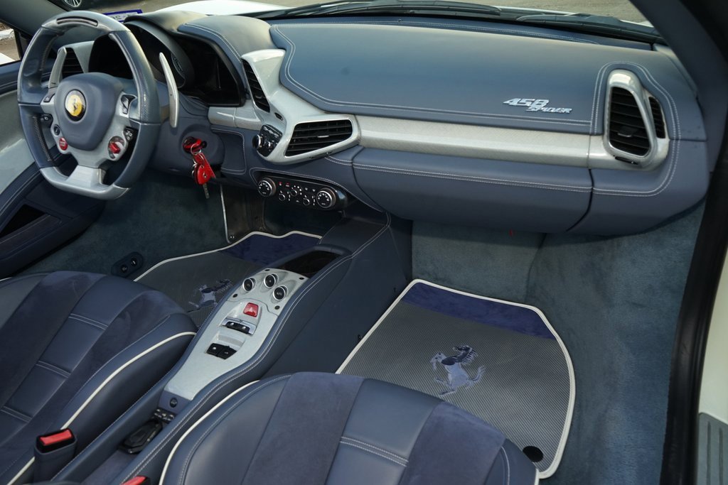 Used 2015 Ferrari 458 Spider image 13